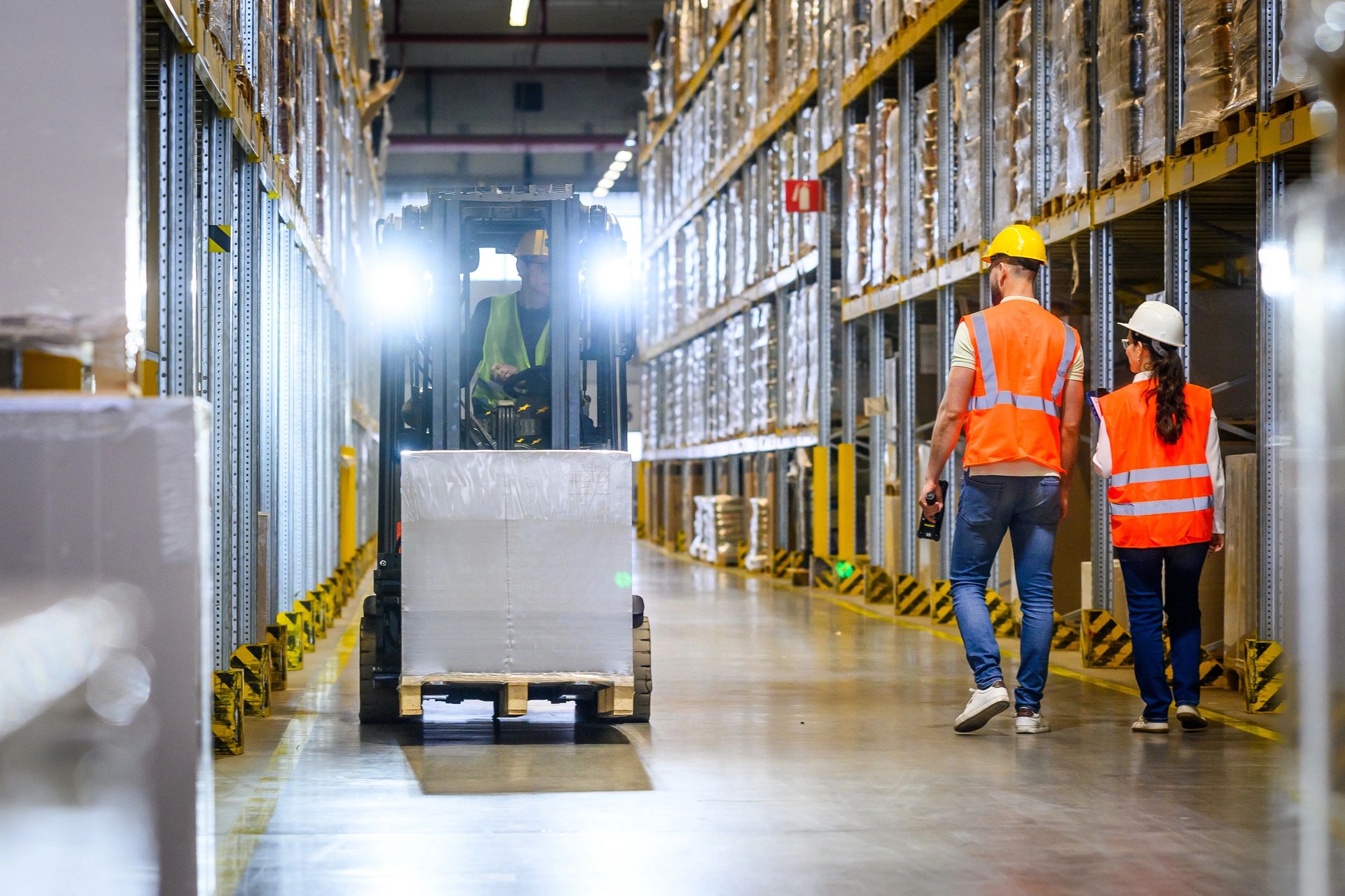 Operational commercial site representing logistics and site security